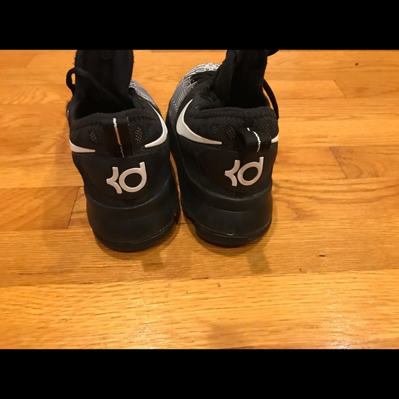 kevin durant boys sneakers